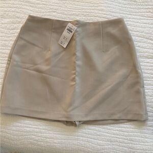 Abercrombie & Fitch Tan Scarlett Skort